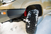 Load image into Gallery viewer, GTS SUSPENSION - 2nd and 3rd Gen Toyota Tacoma 2.0&quot; Quick Ride Kit
